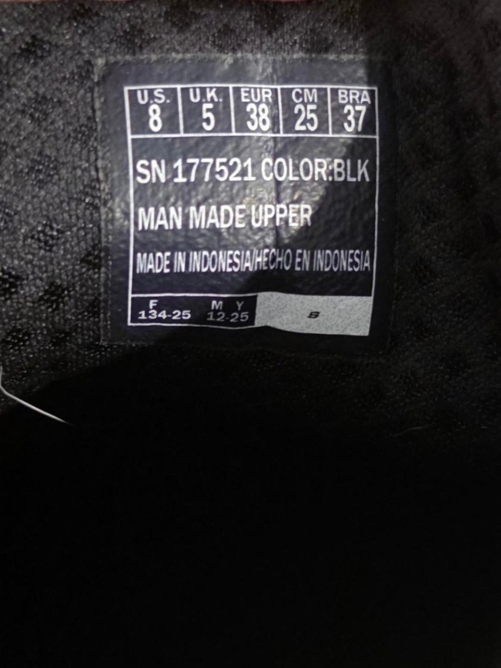 Black Skechers Sneakers with Man-Made Upper - Size US 8